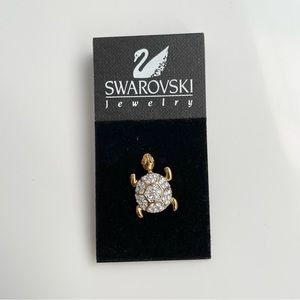 Swarovski Crystal Turtle Pin